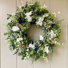 Load image into Gallery viewer, White Daffodil Wreath - Field & Rose