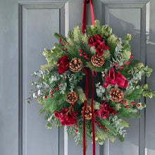 Load image into Gallery viewer, Mini Christmas Hydrangea Wreath
