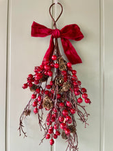 Load image into Gallery viewer, Christmas Berry Swag