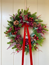 Load image into Gallery viewer, Christmas Hydrangea Wreath
