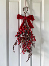Load image into Gallery viewer, Christmas Berry Swag
