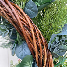 Load image into Gallery viewer, Very Berry Wreath - Large

