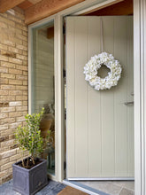 Load image into Gallery viewer, White Silk Hydrangea Wreath - Field &amp; Rose
