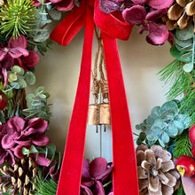 Load image into Gallery viewer, Christmas Hydrangea Wreath
