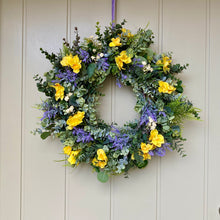 Load image into Gallery viewer, Daffodil Wreath

