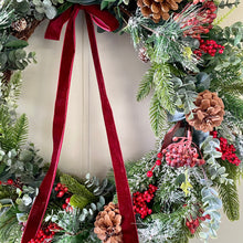 Load image into Gallery viewer, Very Berry Wreath - Large - Field &amp; Rose
