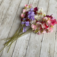 Load image into Gallery viewer, Sweet Pea Bunch - 37cm - Field &amp; Rose
