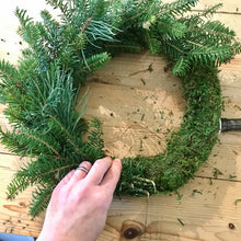 Load image into Gallery viewer, DIY Wreath Making Kit **No foliage**.
